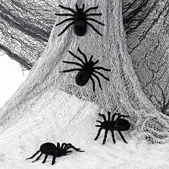 할로윈 리얼 거미 모형 10cm 4개입 유치원 어린이집 매장 꾸미기